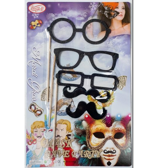 Brillen en snorren op stokjes photobooth set